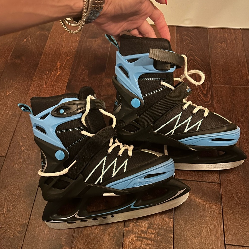 Lake placid monarch boys adjustable ice skates
